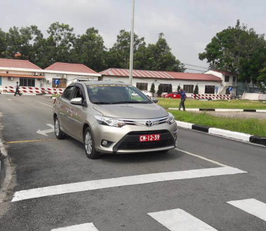 HỌC LÁI XE HẠNG B2